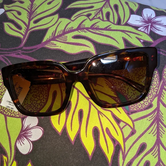 Tory Burch | Accessories | Tory Burch Ty 756 Sunglasses  display picture 1